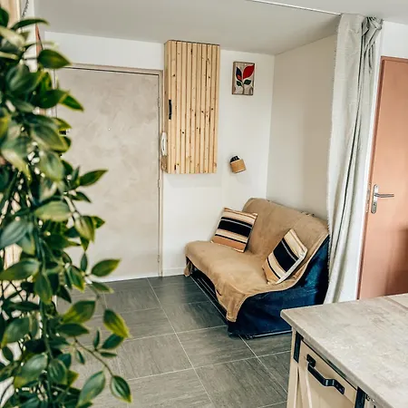 House 100m Plage, Sur Le Port. * Frontignan